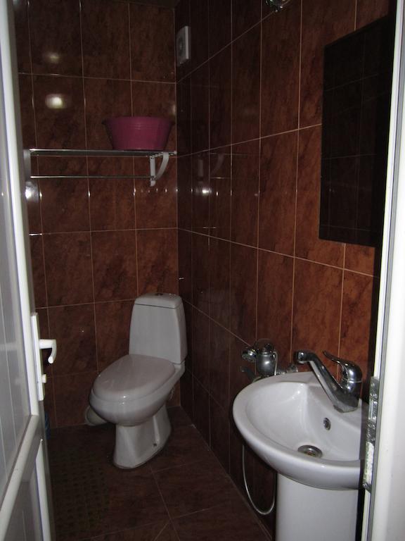 Guesthouse 97 In Batumi バトゥーミ 部屋 写真